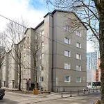 Newly Renovated 1-bedroom In The Heart Of