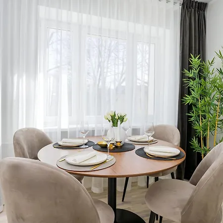 Apartamento Newly Renovated 1-bedroom In The Heart Of *